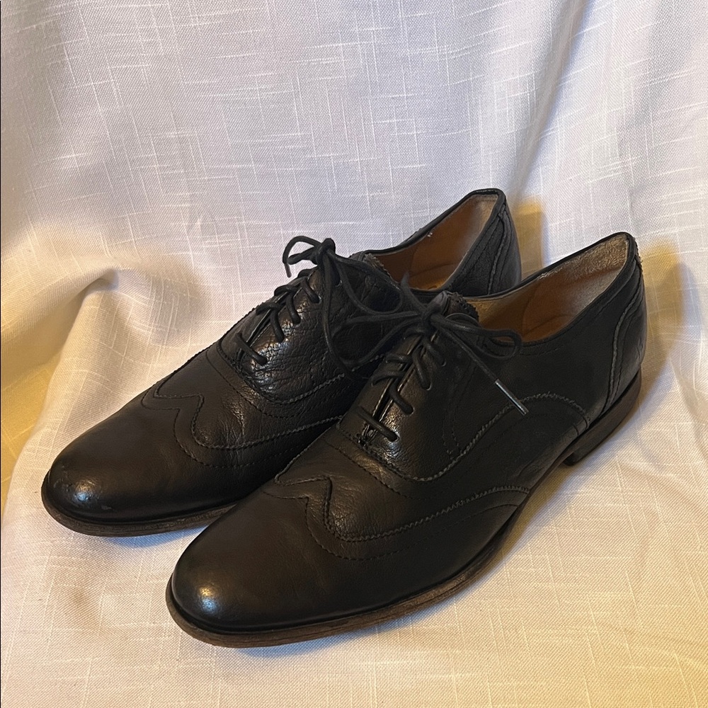 FRYE AND CO. Black Leather Oxfords